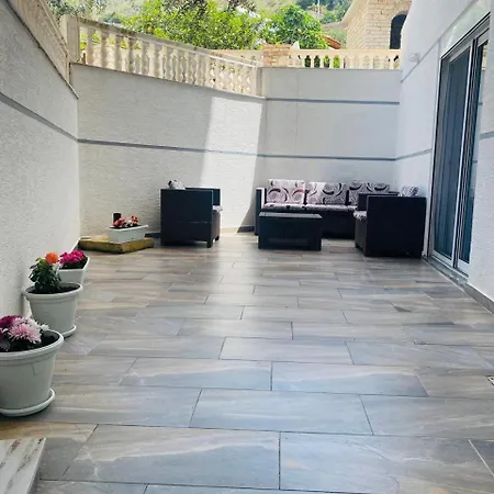 Krisa's Sarandë