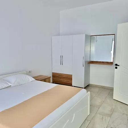 Krisa's Sarandë