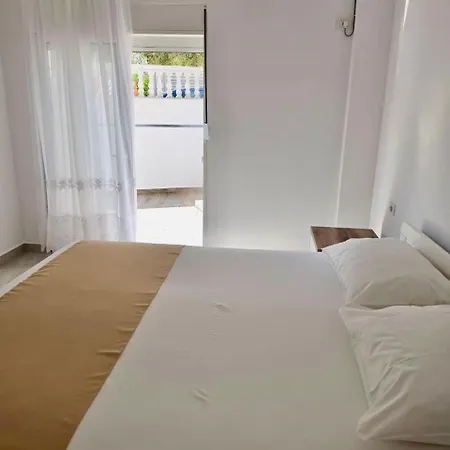 Krisa's Sarandë